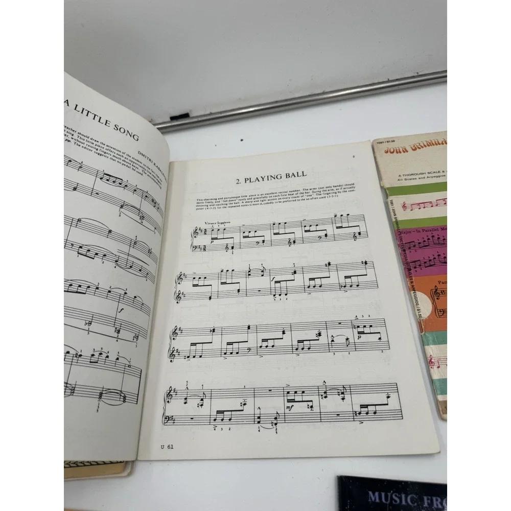 Lot of 5 Vintage Piano Books Star Wars T.v. Them and Scales Sheet music beginner
